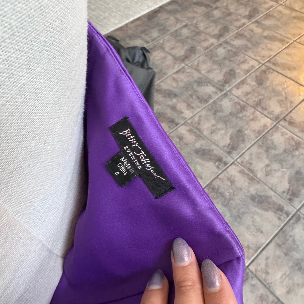 Purple Rose Betsey Johnson dress - Picture 9 of 11